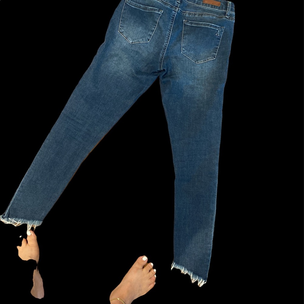 Blue skinny jean , 26size articles of society
